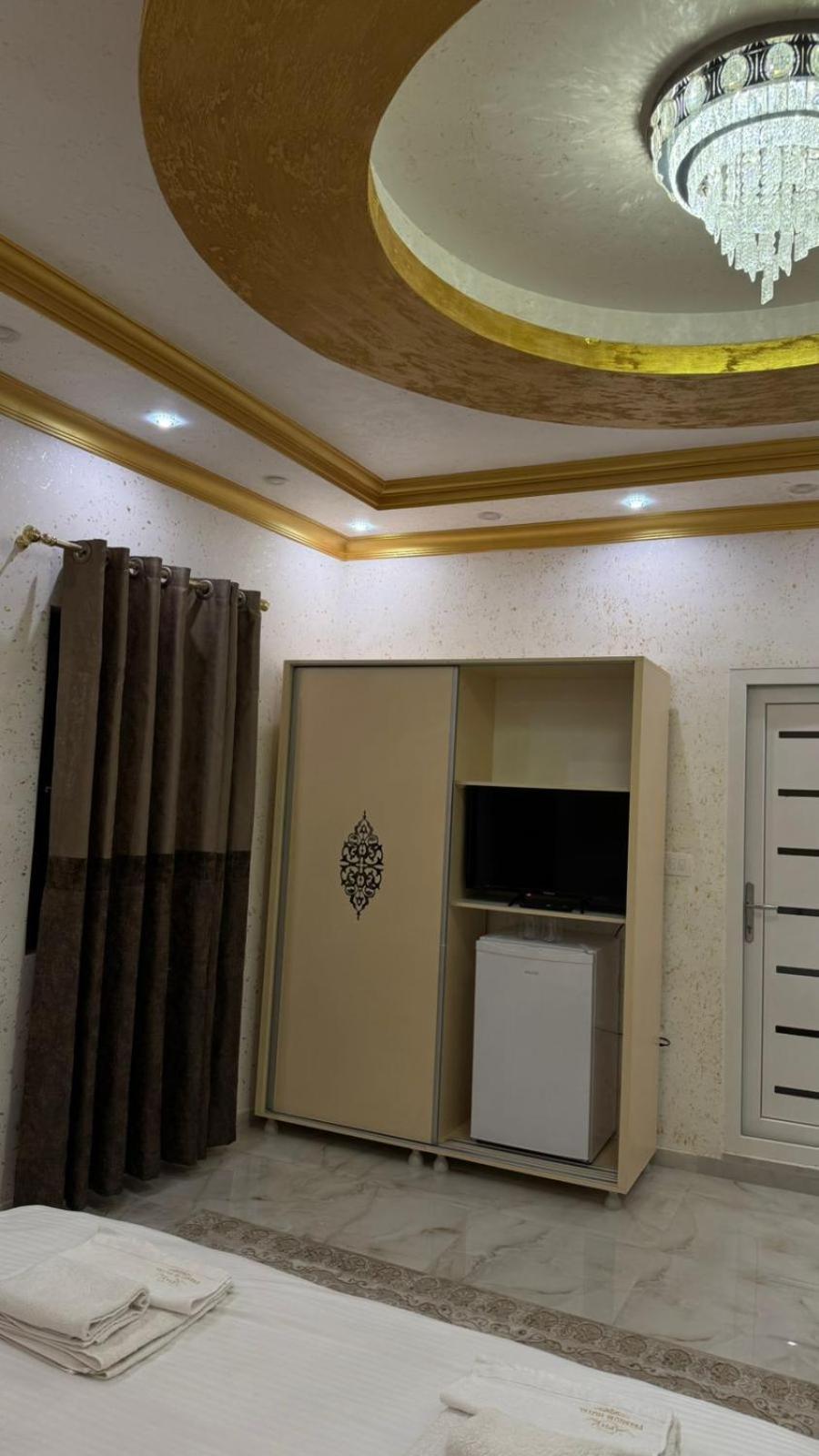 Hotel Premium Приштина Экстерьер фото