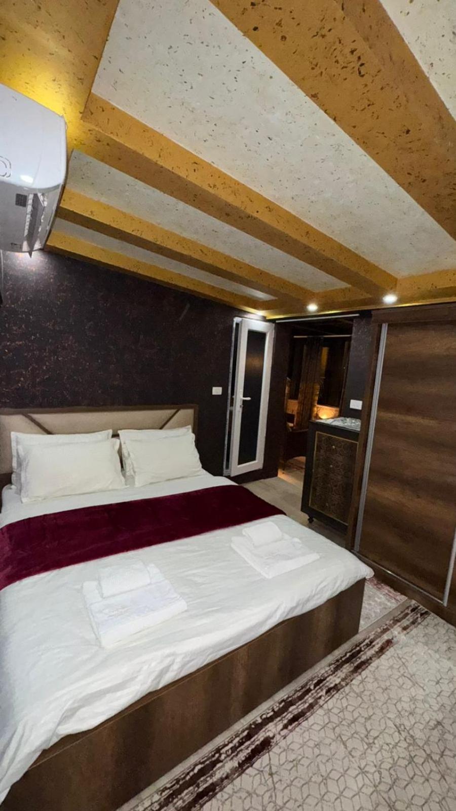 Hotel Premium Приштина Экстерьер фото